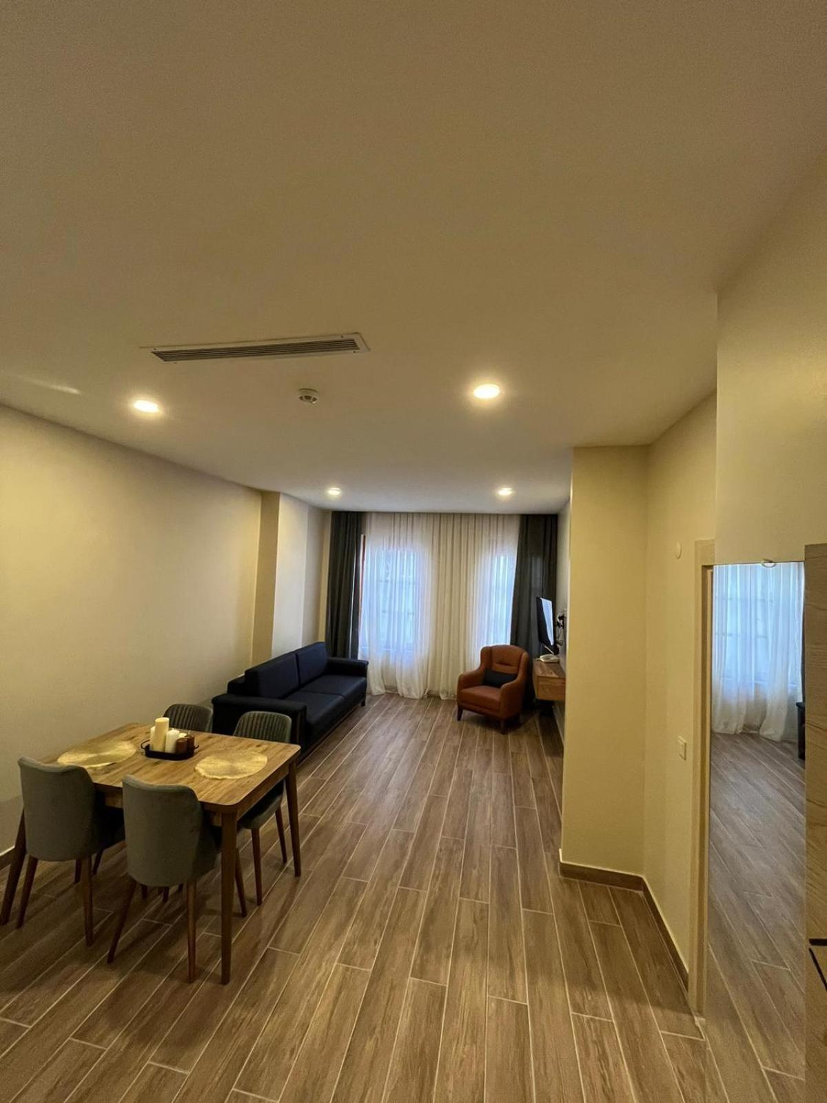 Majestik Hotel Istanbul Ngoại thất bức ảnh