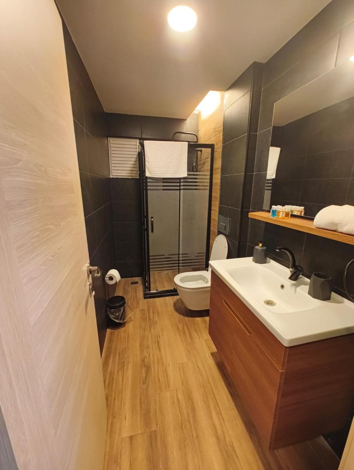 Majestik Hotel Istanbul Ngoại thất bức ảnh