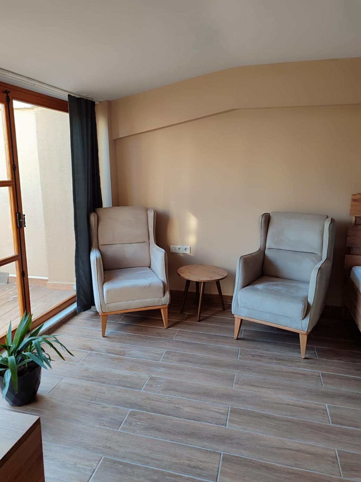 Majestik Hotel Istanbul Ngoại thất bức ảnh